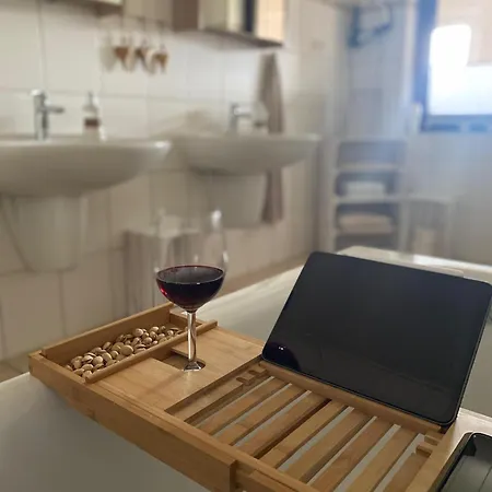 Δωμάτια σε οικογενειακή κατοικία Huetti's Huette *